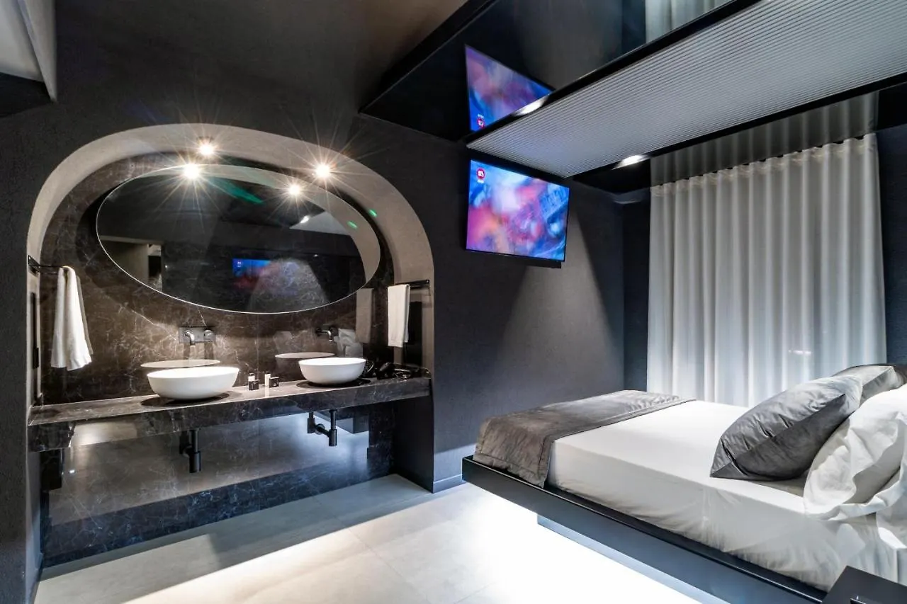 4 Suites  unconventional living rooms Catane 0*,